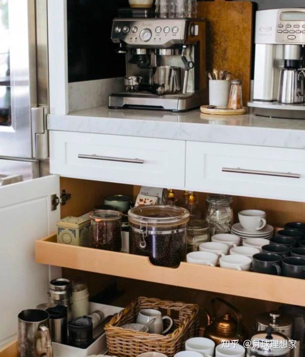 如何设计和布置一个家用的咖啡机吧台