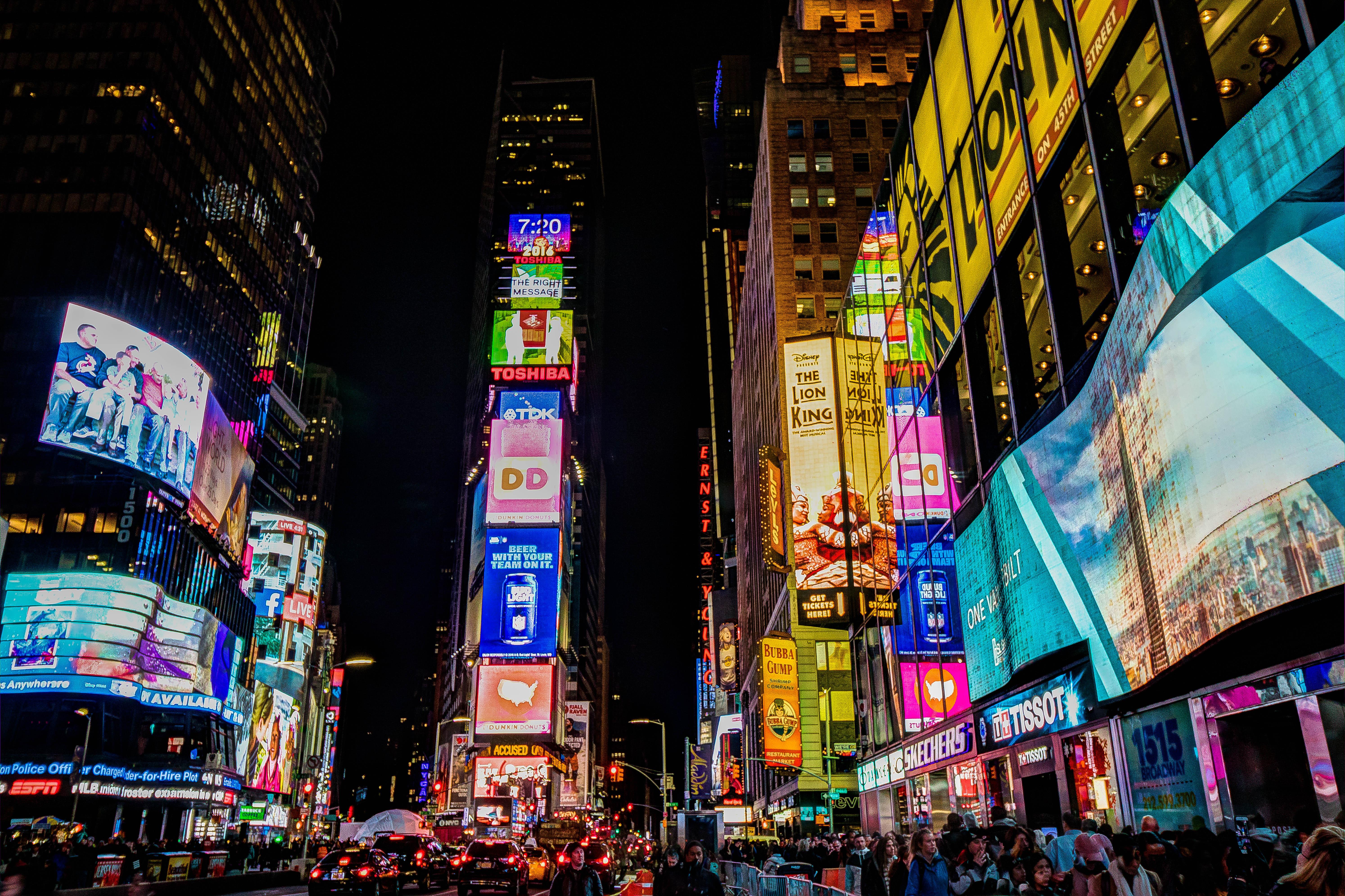有没有纽约时代广场的壁纸各样都行各位知乎大神