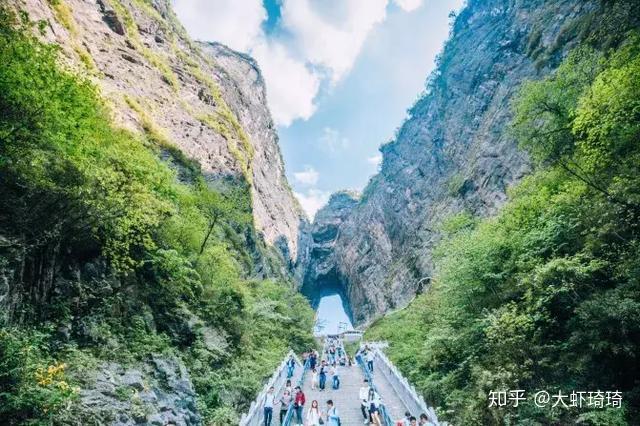 8月去张家界景区人多吗?三日游安排 - 知乎