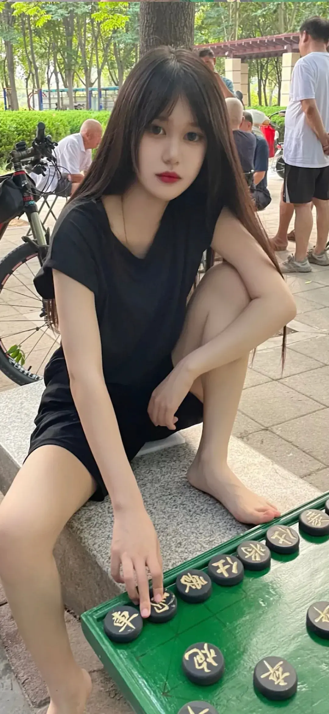 有没有那种禁欲系的污污的壁纸呀?