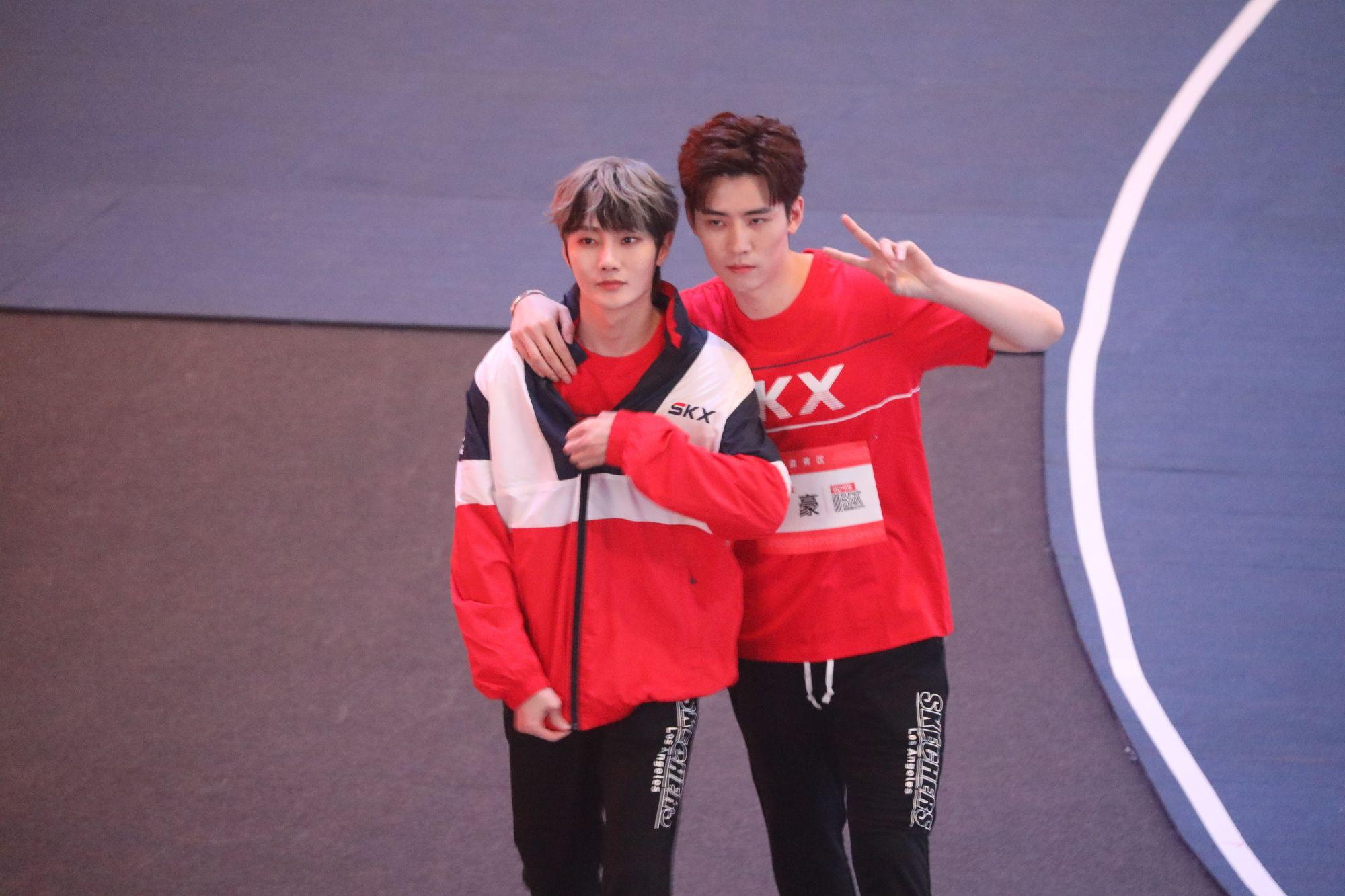 为何r1se任豪刘也是cp,但感觉他俩性格行为完全不同? - 知乎