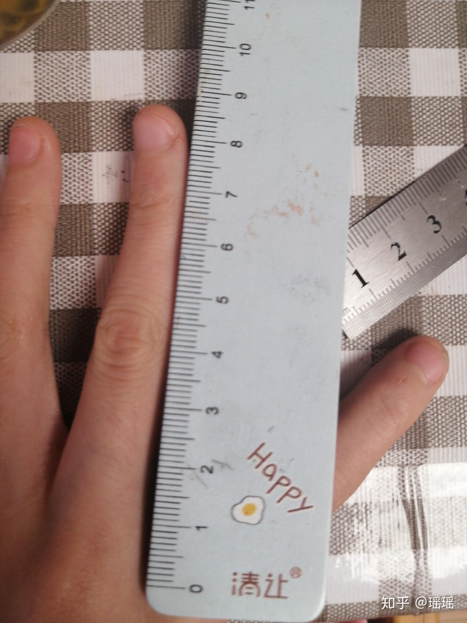 你们的手指中指吧有多长