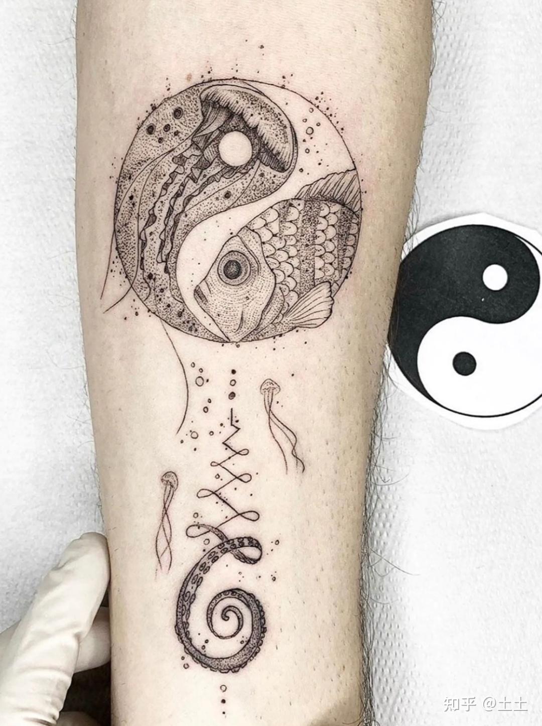 阴阳鱼纹身图案草稿图片
