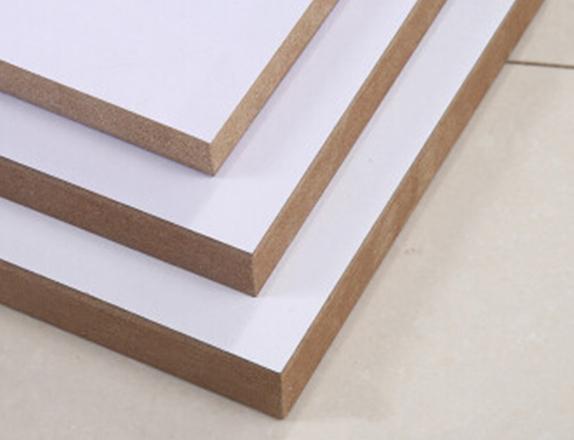 免漆板和多层实木版那个好