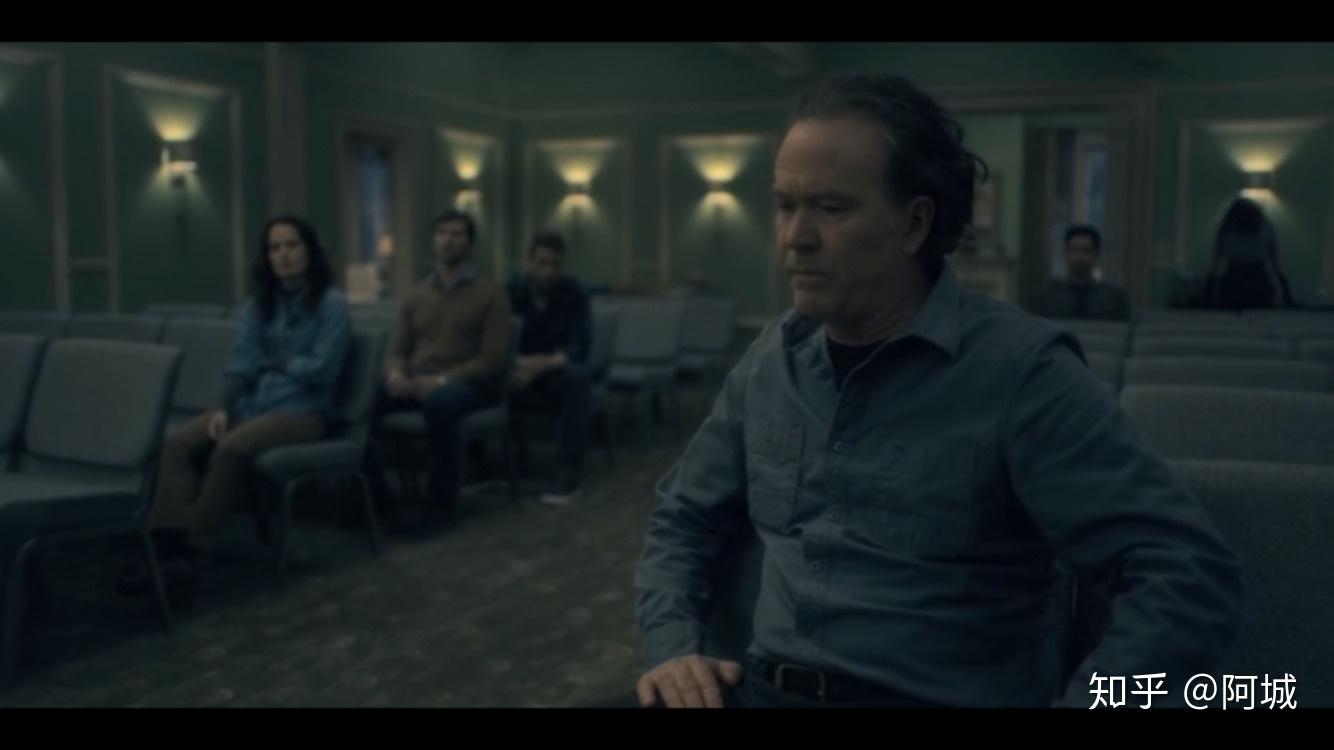 如何评价美剧《鬼入侵》(The Haunting of Hill House)第一季? - 知乎