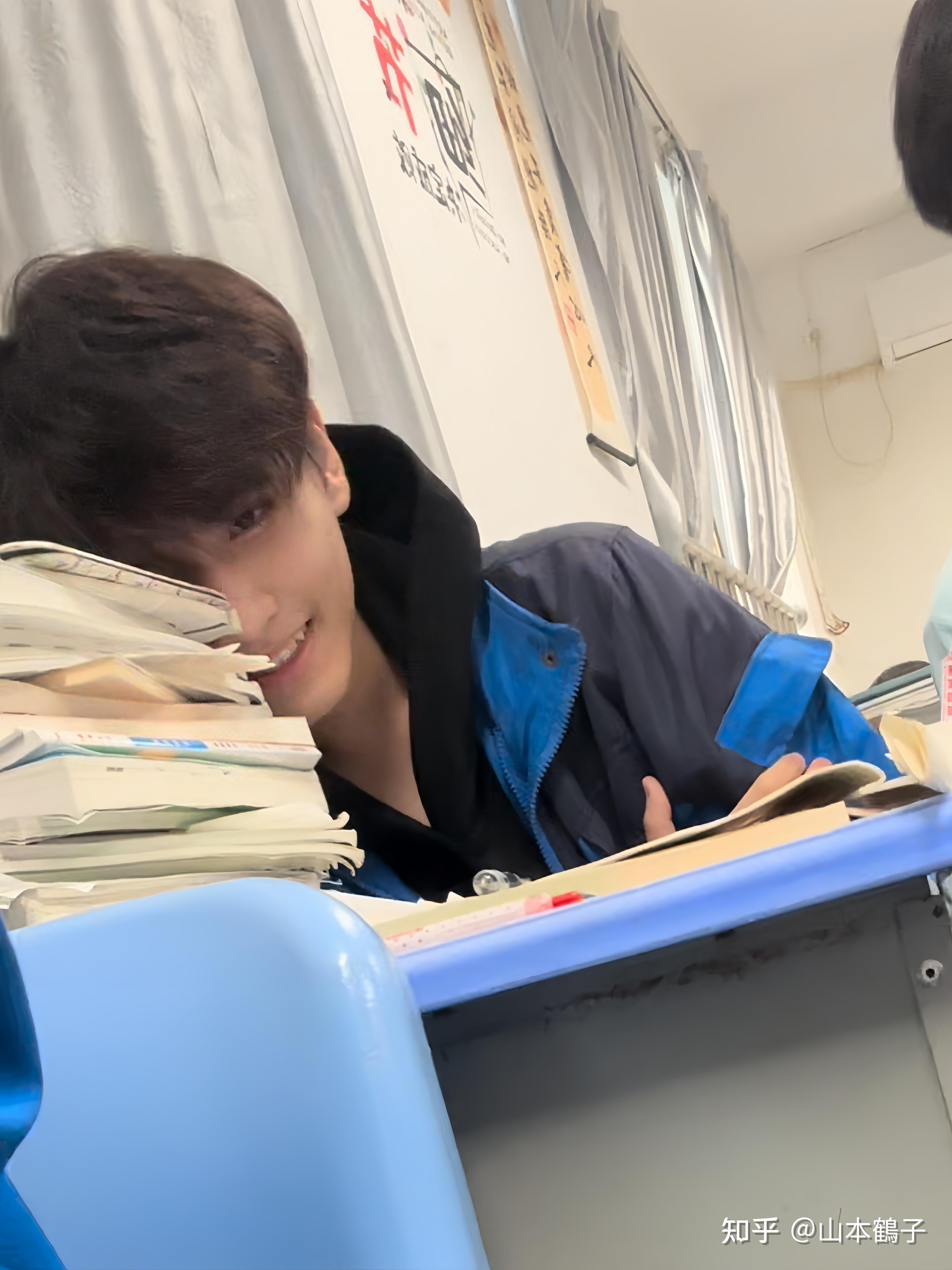 你见过最帅的高中男生长什么样子