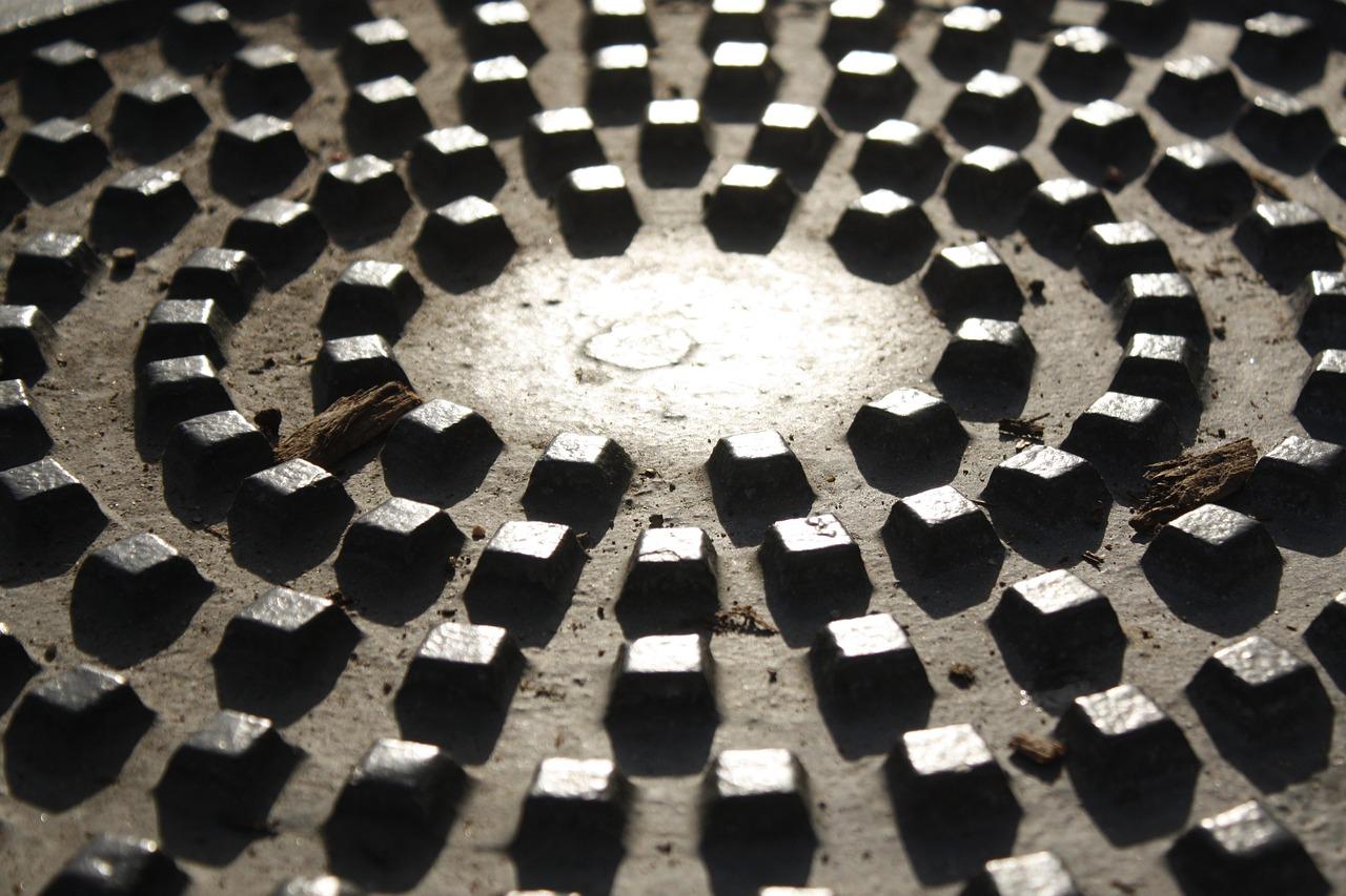 混凝土空洞如何处理