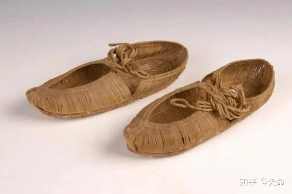 一袭汉服课堂:古代鞋子的称呼与女性“鞋卜”之谜 - 知乎
