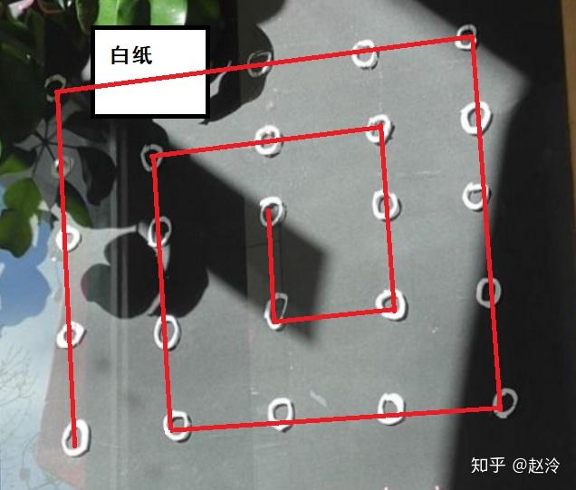 24个白点一个红点只能横竖走怎样一笔连接所有白点至今无解