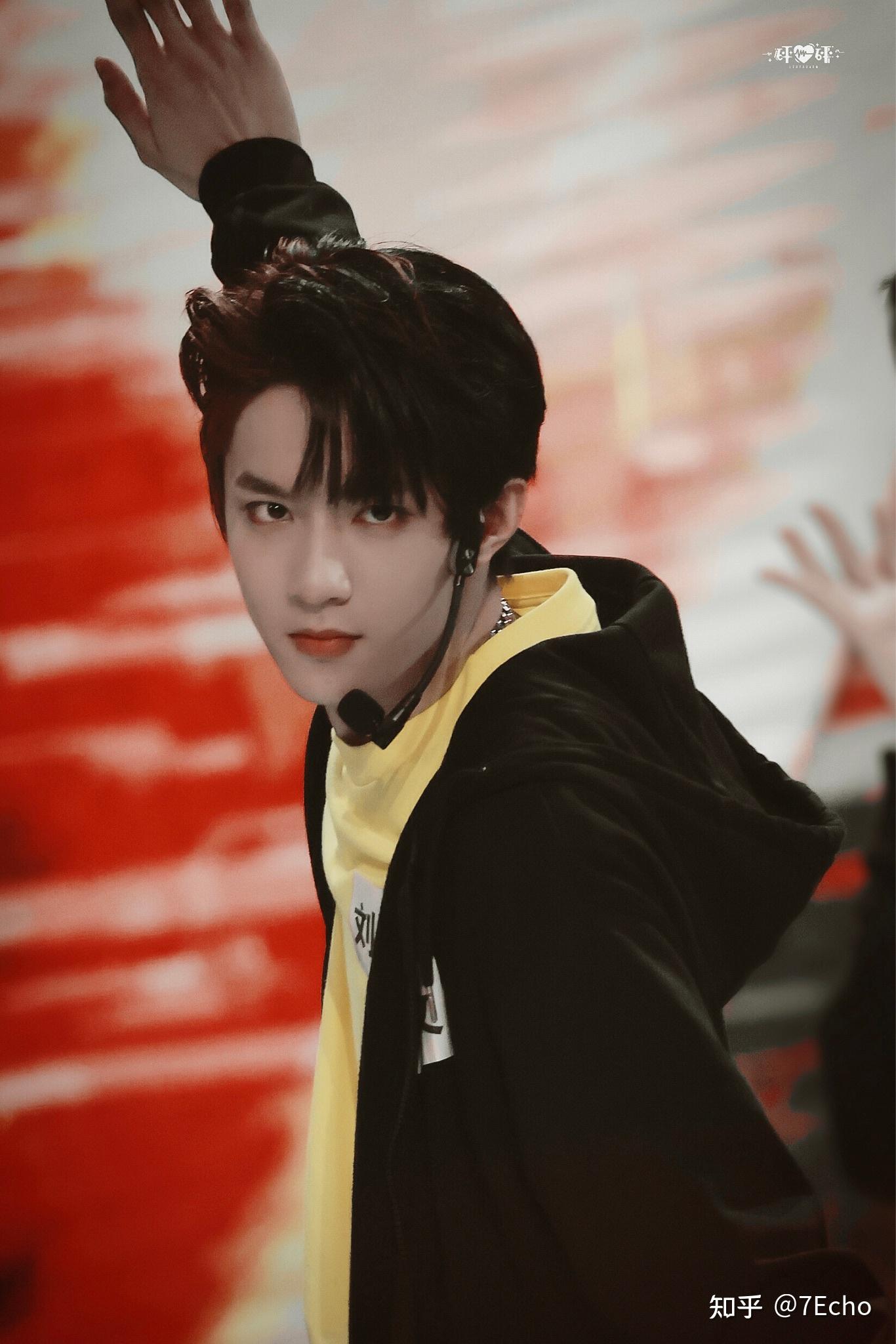 想要tnt团体以及刘耀文和宋亚轩的很多高清无水印的照片到哪里找啊?