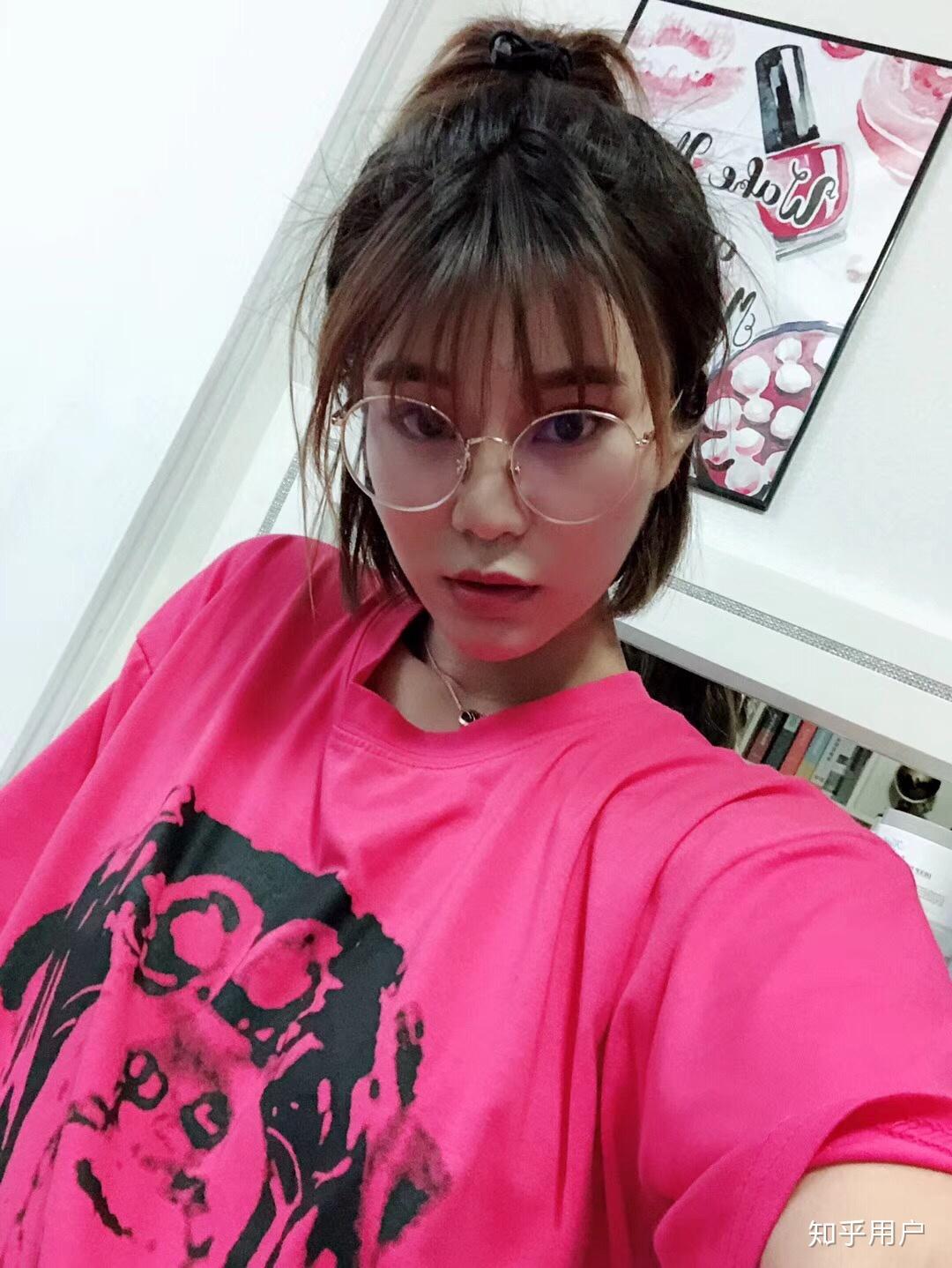 有个漂亮女朋友是什么体验?