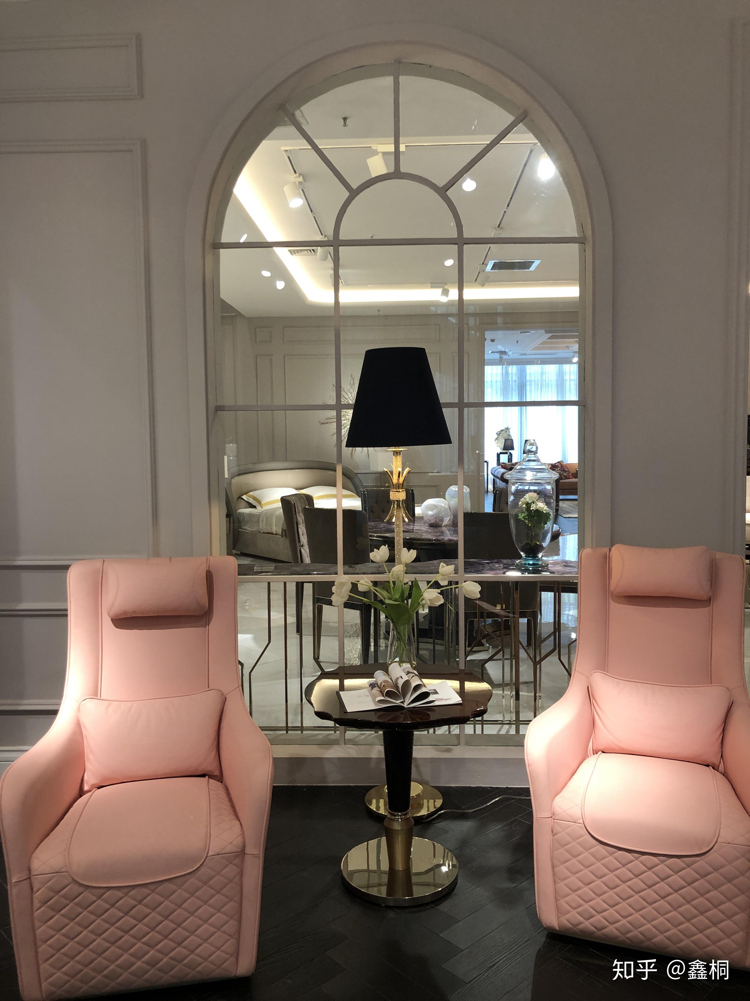 奢侈品mikemike时光相随,这个品牌从1999年开始给靓鑫桐