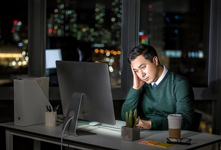 每天工作都很忙,加班是常态,领导却视而不见,这几个原因导致