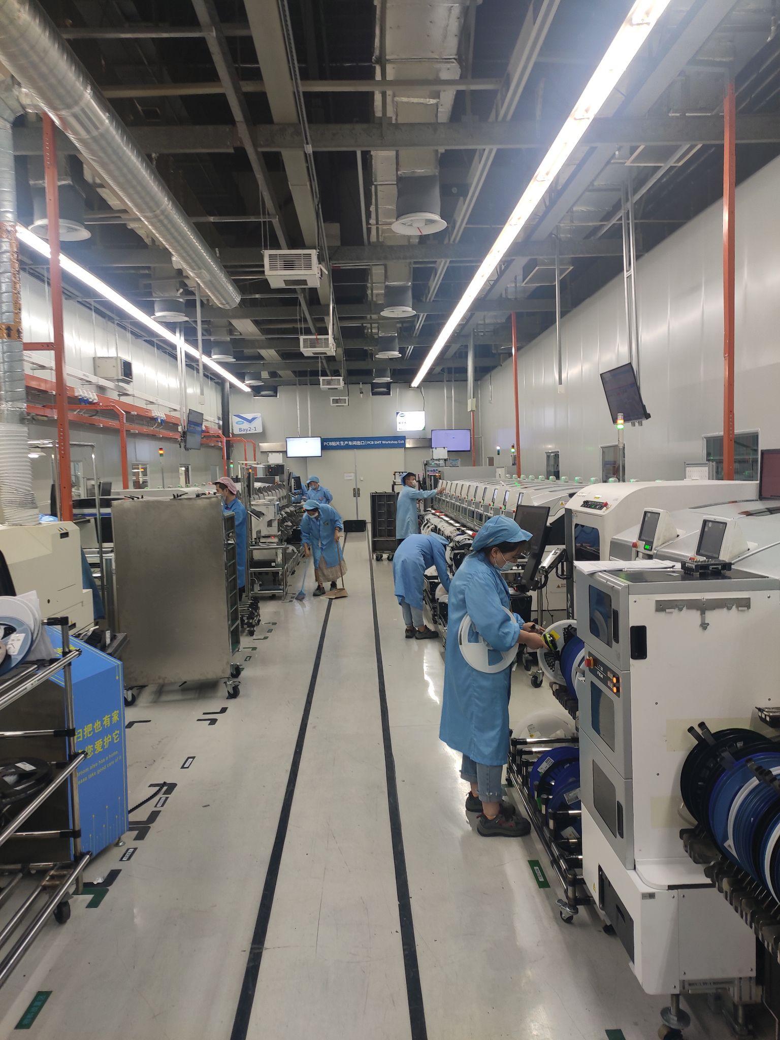 如何看待富士康工人每天在流水线上十几小时无休有人为了加班甚至请