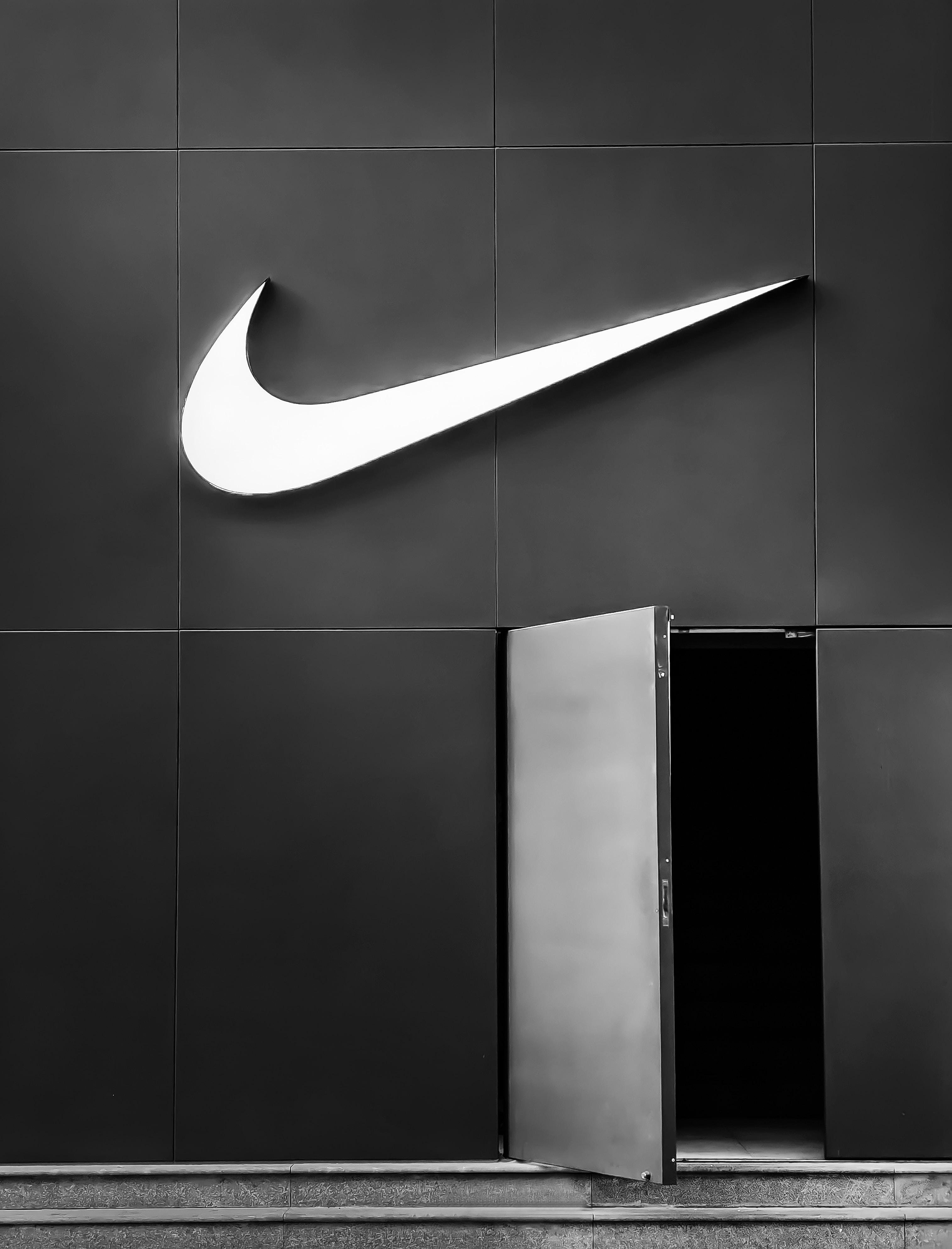 1. 纳克品牌介绍