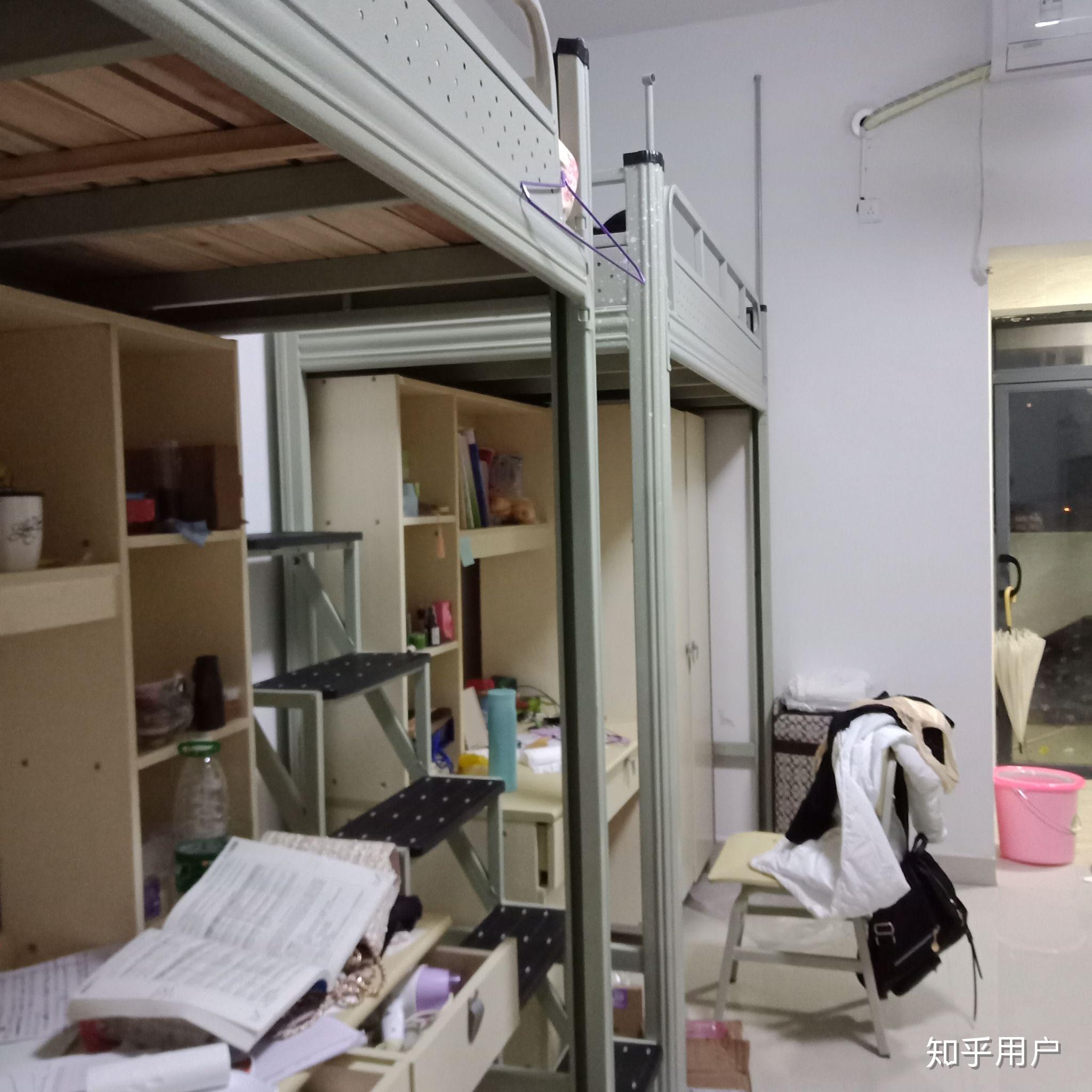 女生大学宿舍晚上九点多睡觉正常吗?