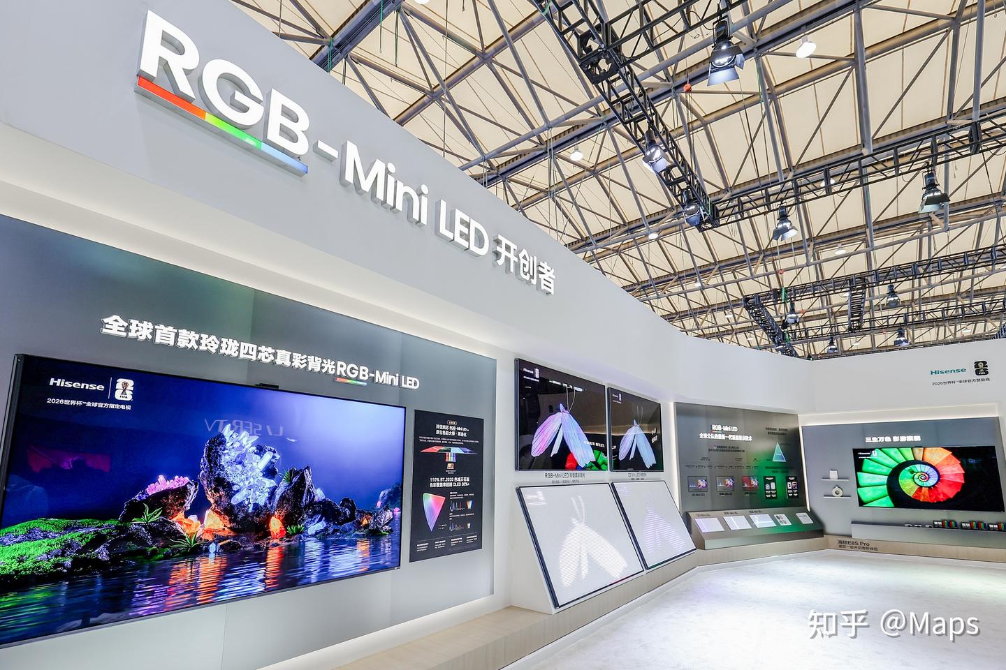 AWE2026 探展实测|海信 UX2026款到底强在哪?一台电视看懂 2026 高端显示换代逻辑