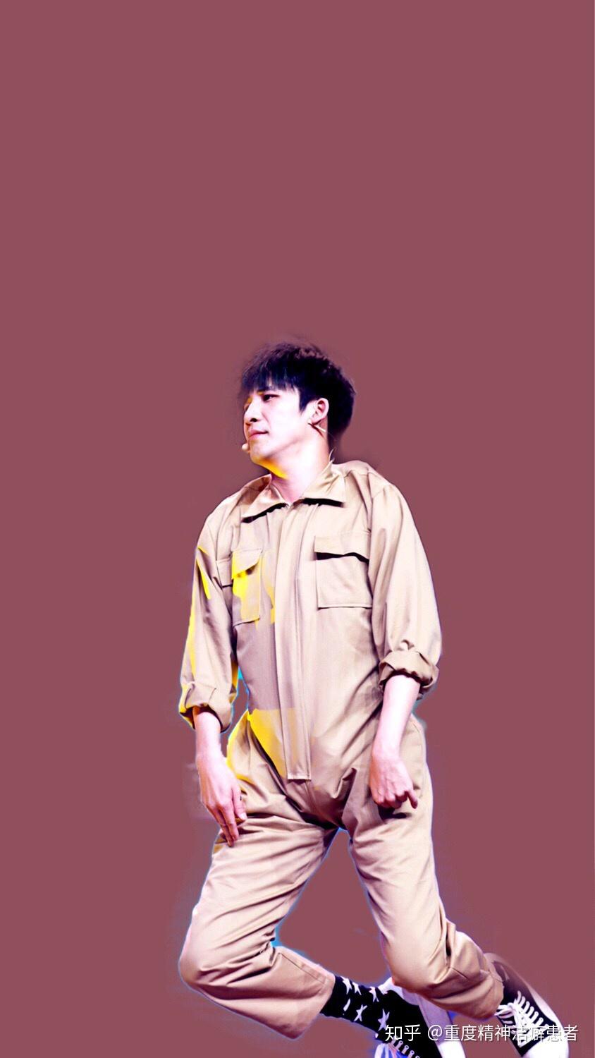 谁有大张伟的可以作壁纸的照片?交出来吧?