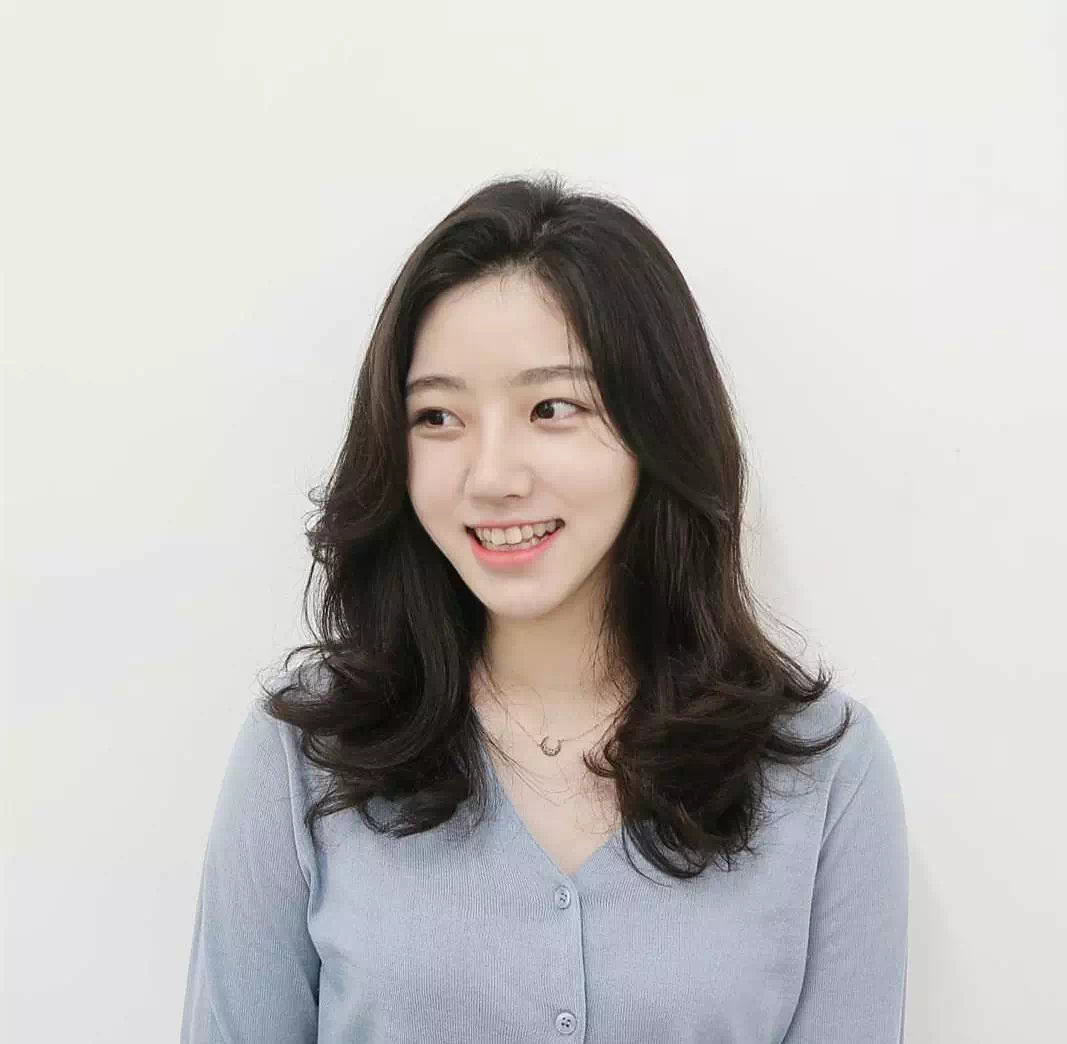 如何让高中理科女教师的发型变得时尚且好看? - 知乎