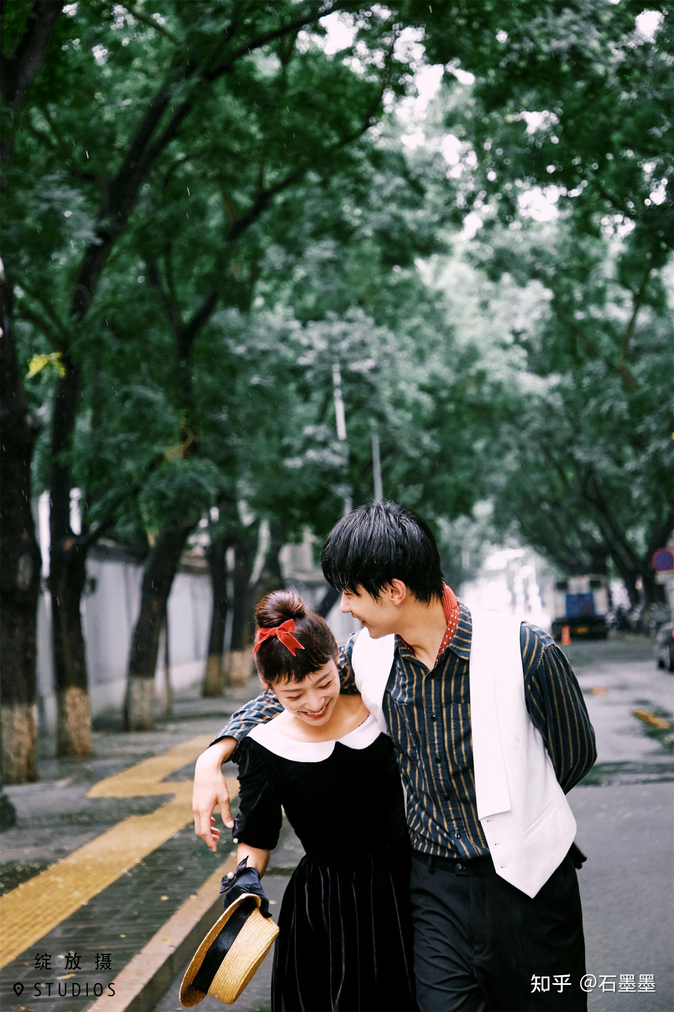 下雨天撑伞如何拍出氛围感大片? - 知乎