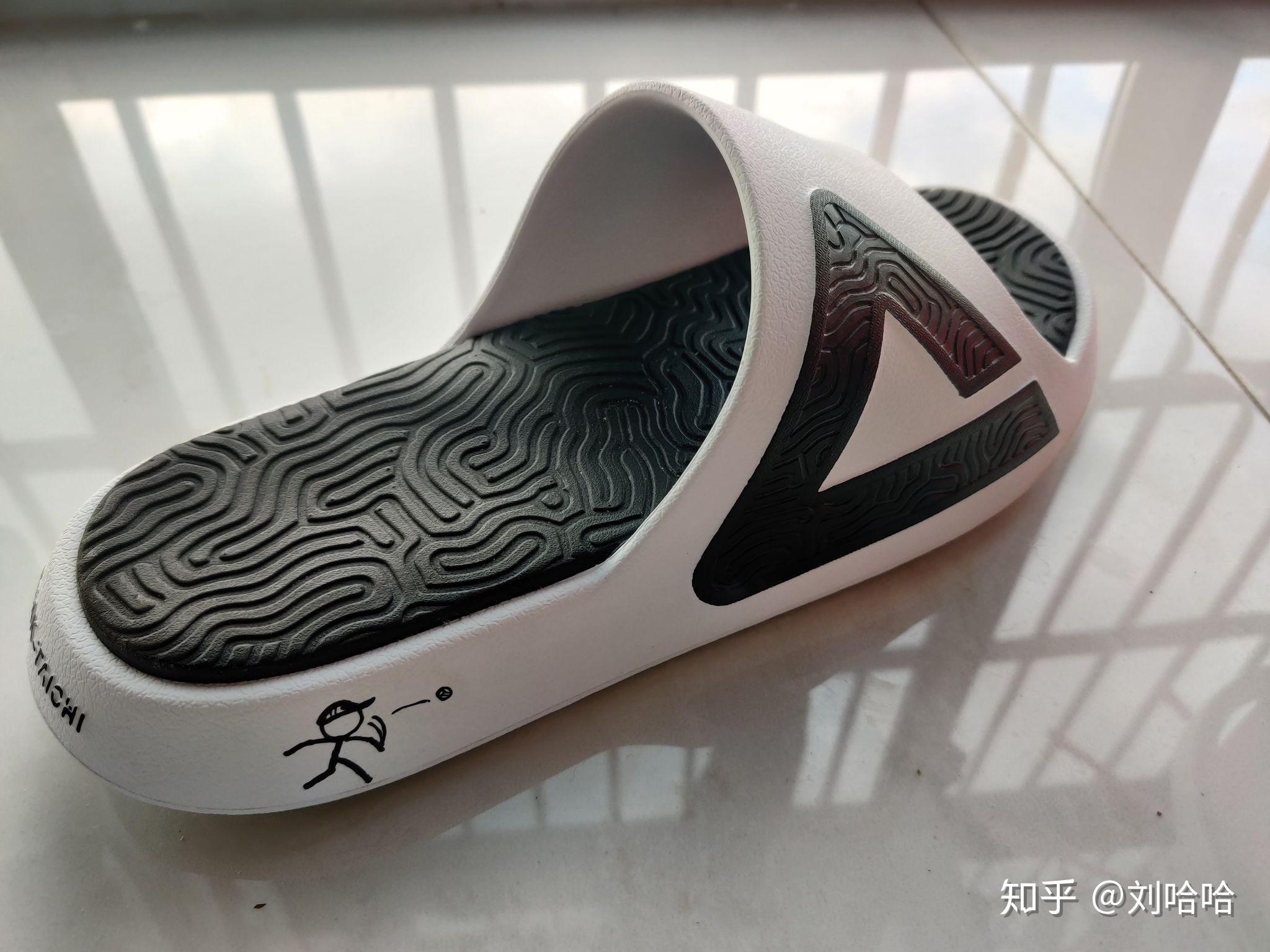 匹克态极拖鞋1代怎么设计涂鸦才会好看
