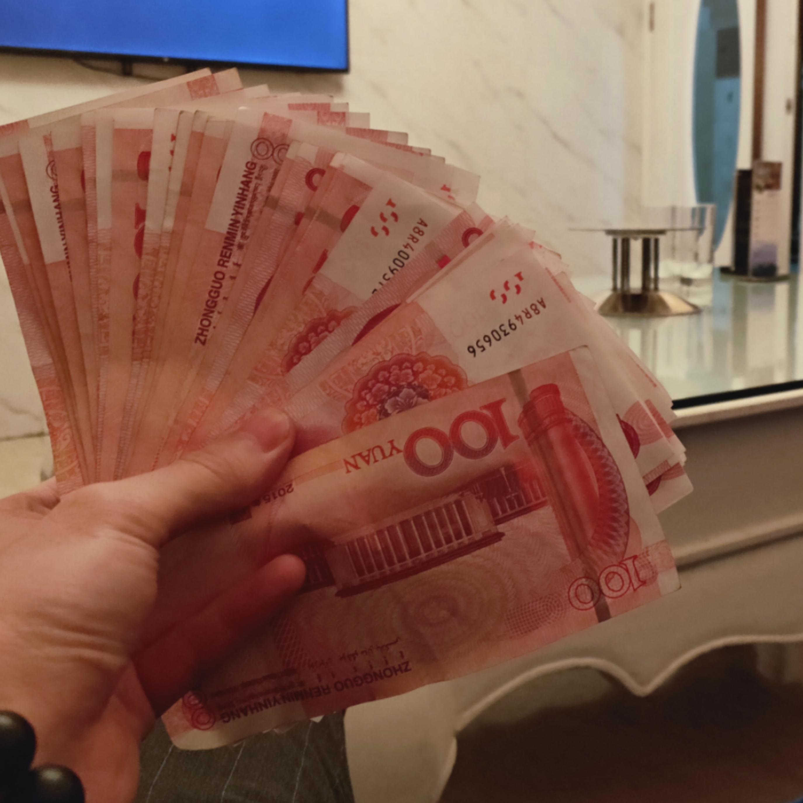 女生在上海夜场做服务员月入12000的可能性是什么? - 知乎