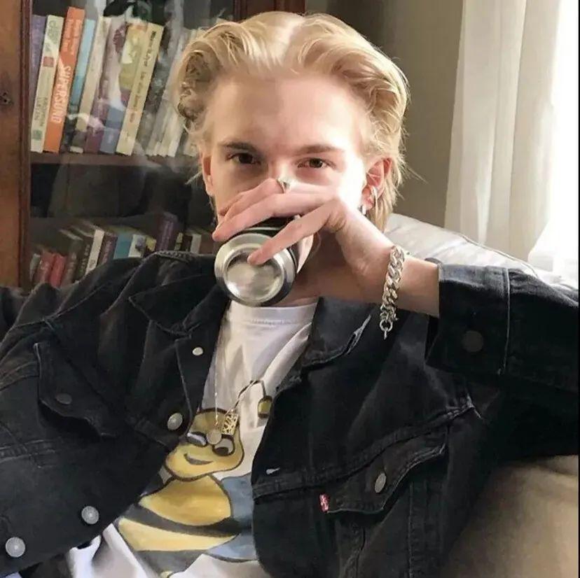 有哪些高级质感的男生头像推荐？ 知乎 