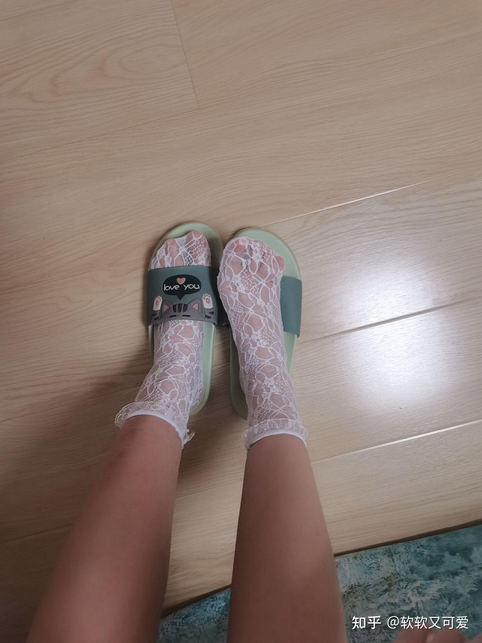 袜子穿反换的时候是换另一只脚还是换另一只只袜子