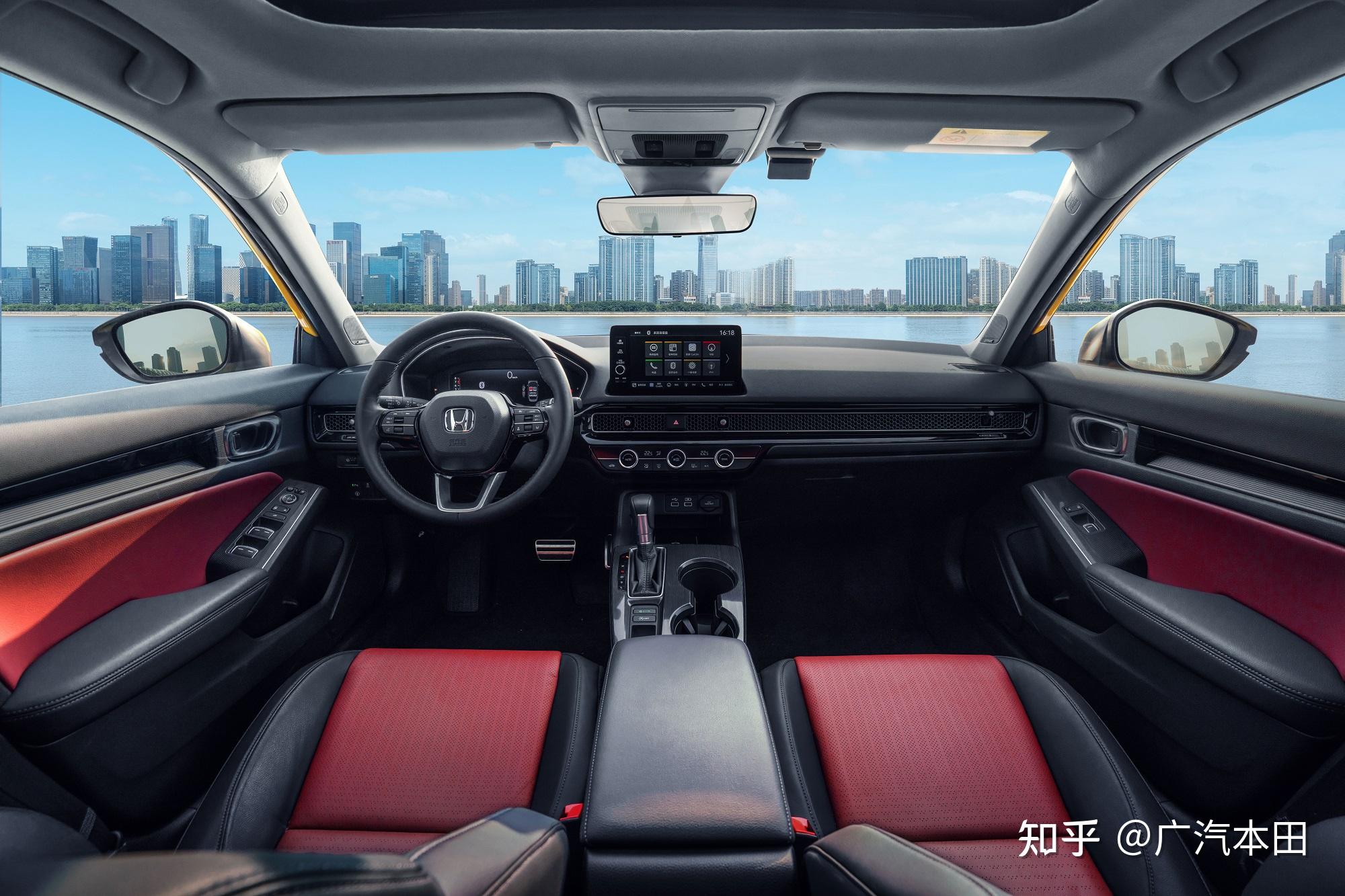 如何让一辆汽车的内部空间显得更大?