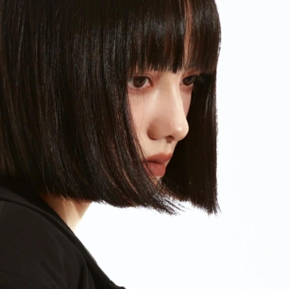 那些女生头像高冷