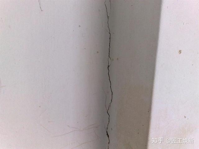 墙体开裂的3种类型，哪种更危险?看完你就懂了 - 知乎
