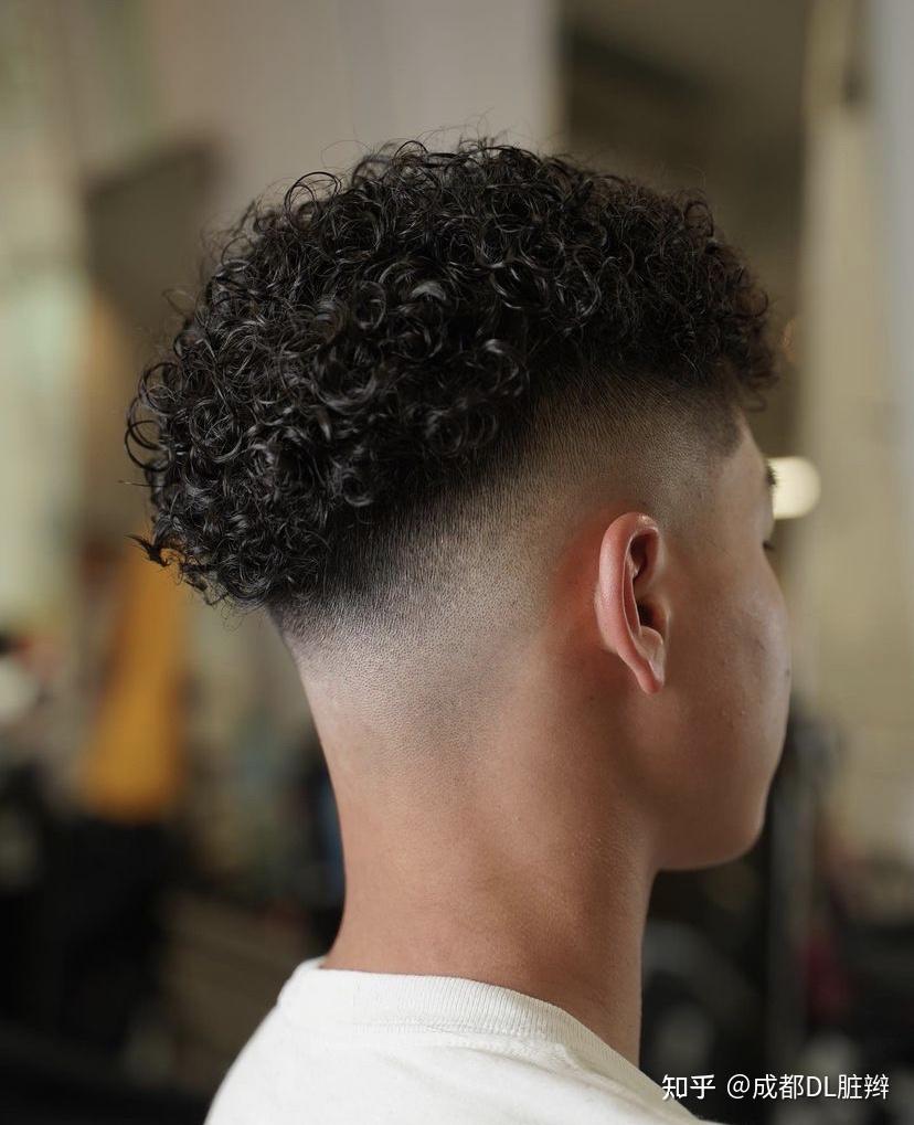 男生烫羊毛卷多少钱啊