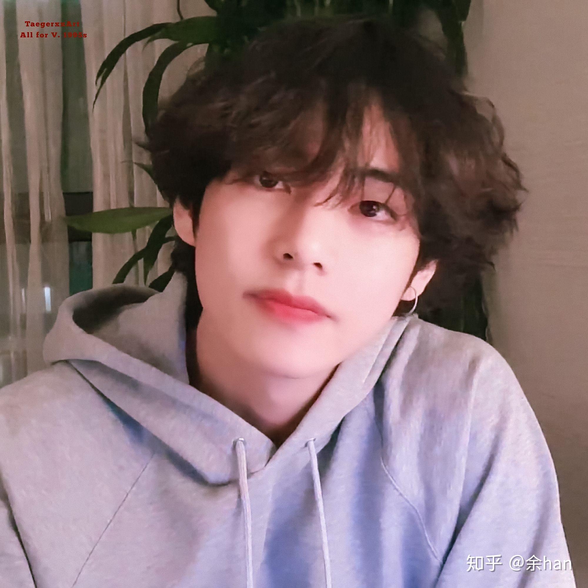 超级喜欢黑发金泰亨大家可以分享一些没有水印的图片吗收藏