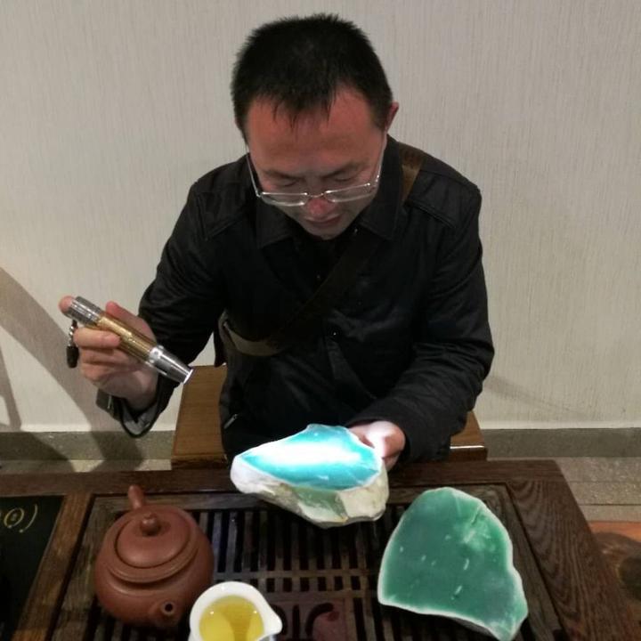 这些奖项一个都拿不到，你成不了真正的翡翠玉雕大师！ - 知乎