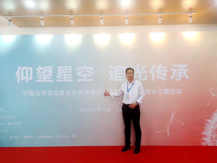 我是李小滨律师 我要成为一束光 - 知乎