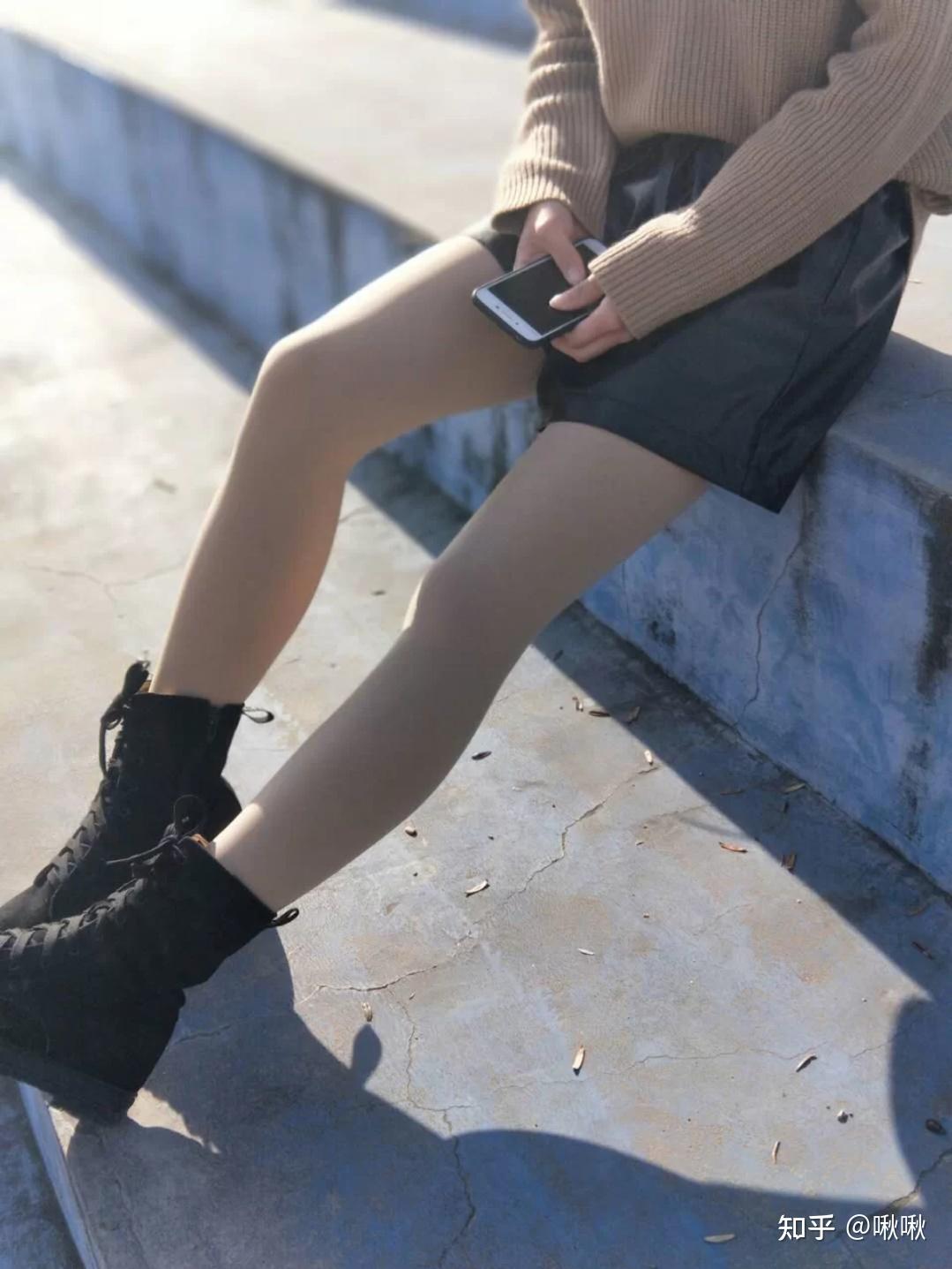 女生光腿和穿裤子的脚哪个好看? - 知乎