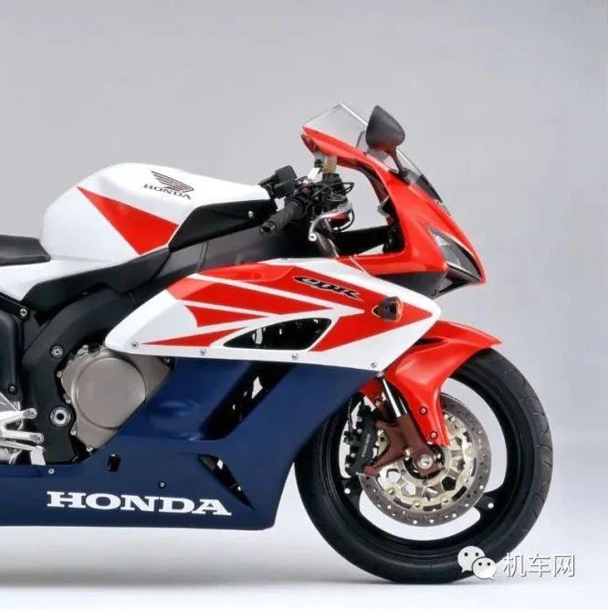 28年，本田CBR1000RR是怎么进化到4挡上299的 - 知乎