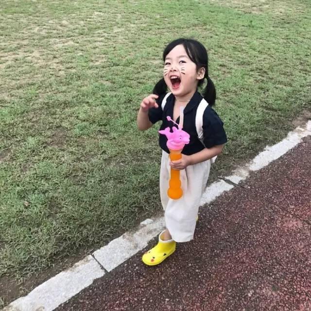 有哪些特别可爱的小孩子的微信头像