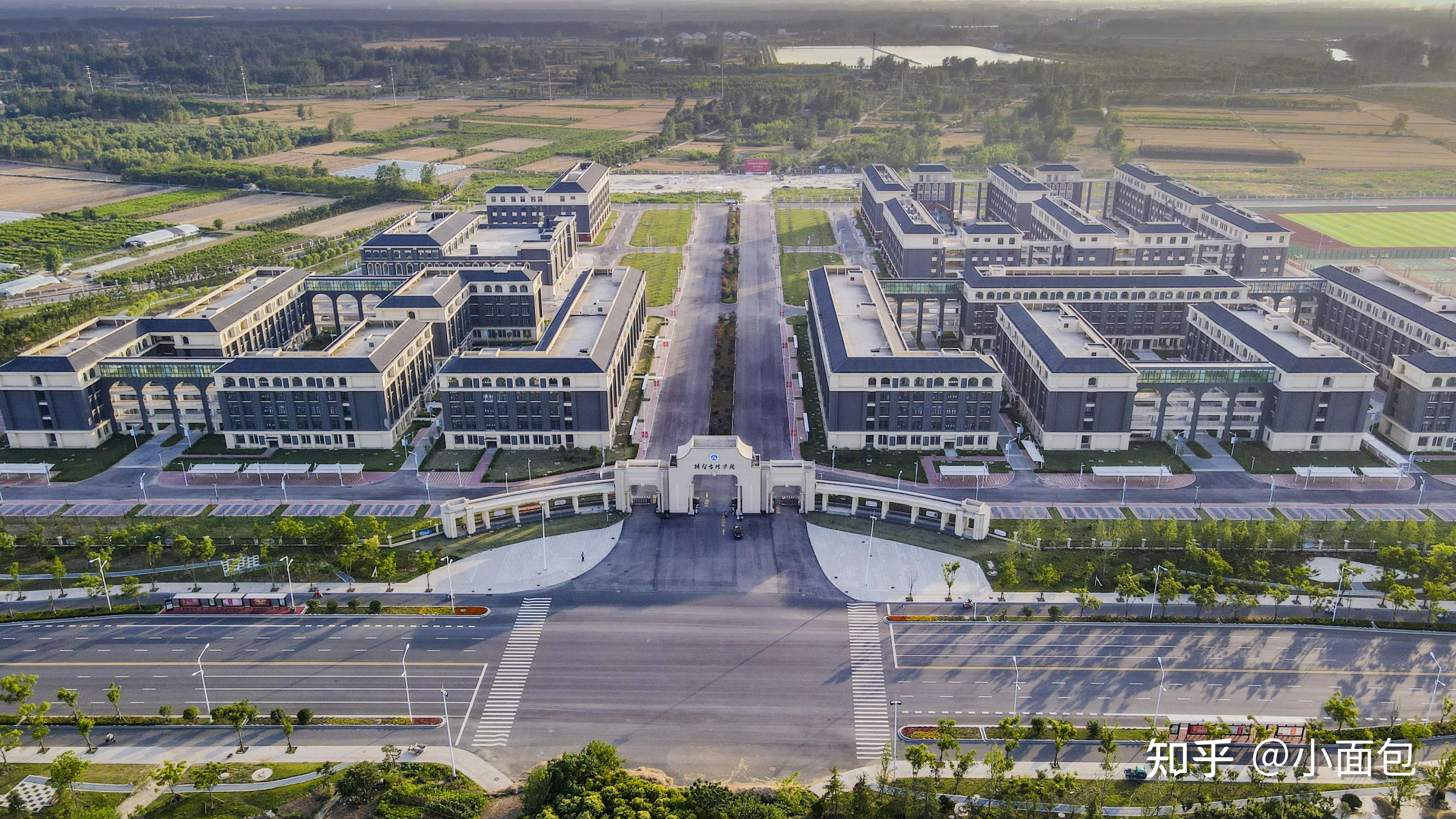 传智专修学院是正规大学吗