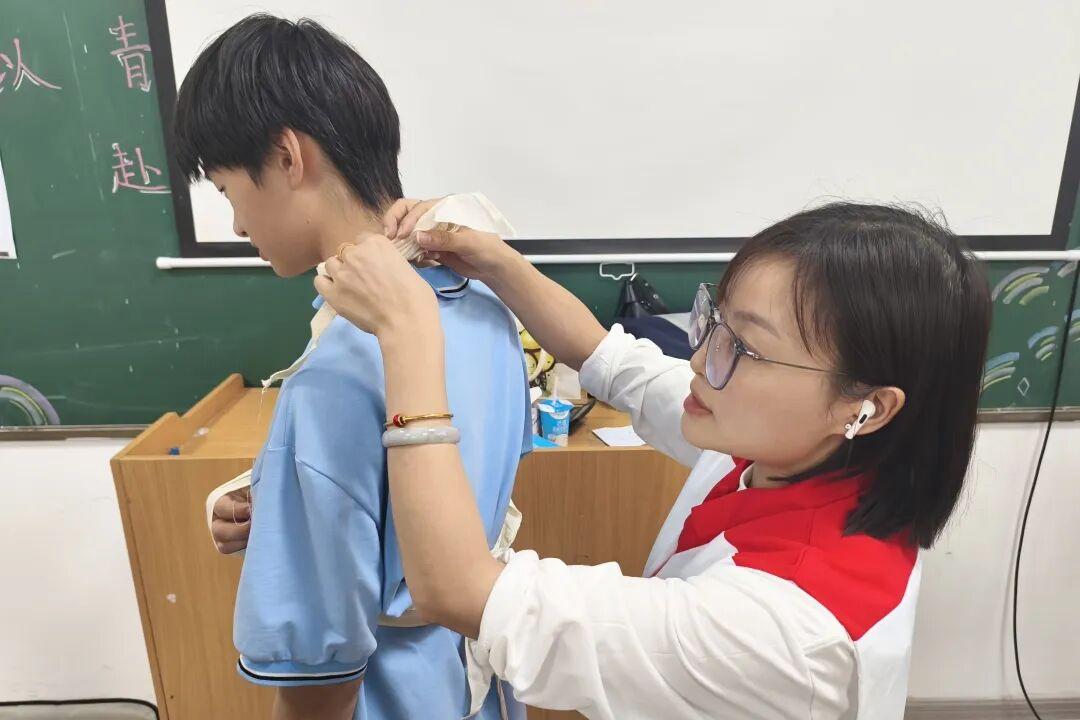 浙江省广播电视中等专业学校塘栖校区红十字急救技能培训(图2)