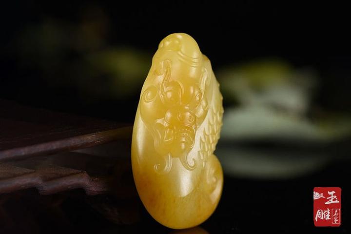 顶级老和田黄玉图片欣赏，你知道最好的顶级老和田黄玉长什么样吗？ - 知乎