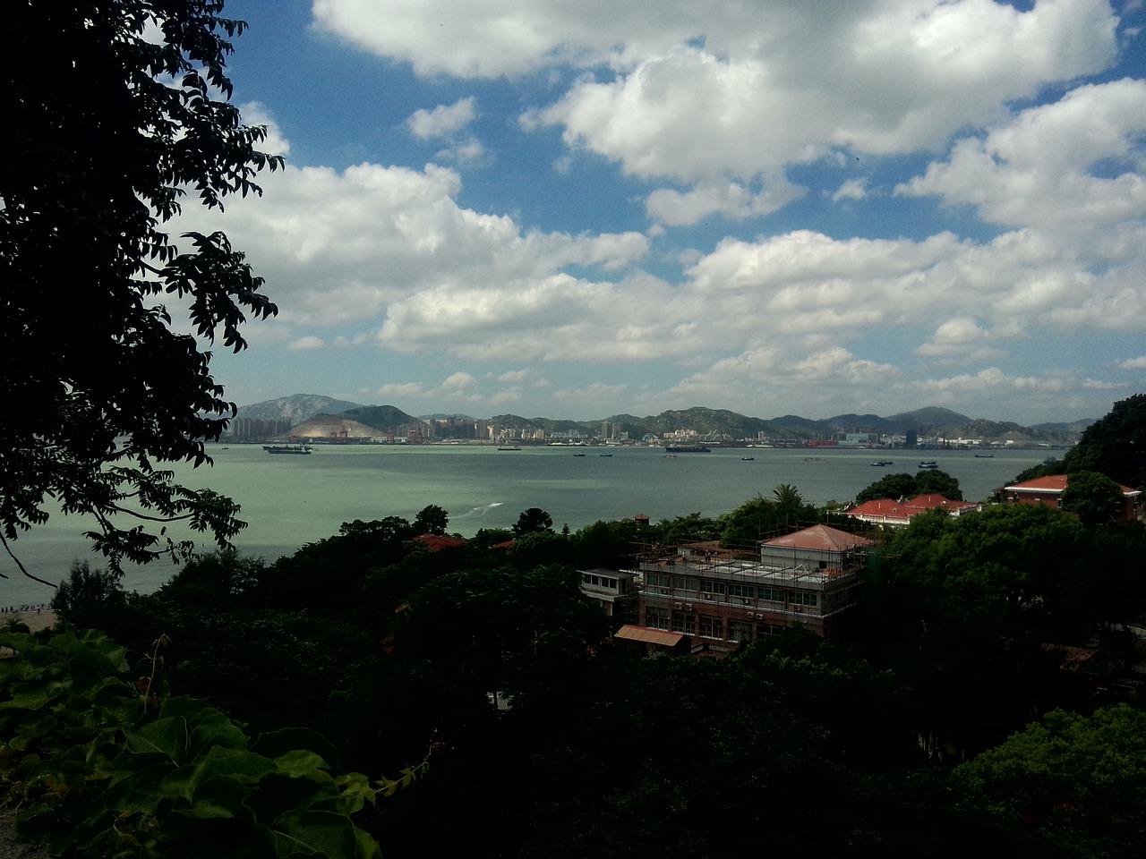 如何利用空调室外机位