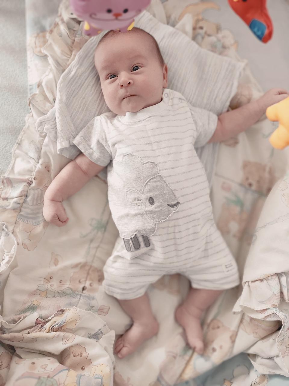 2. 宽口径奶瓶推荐