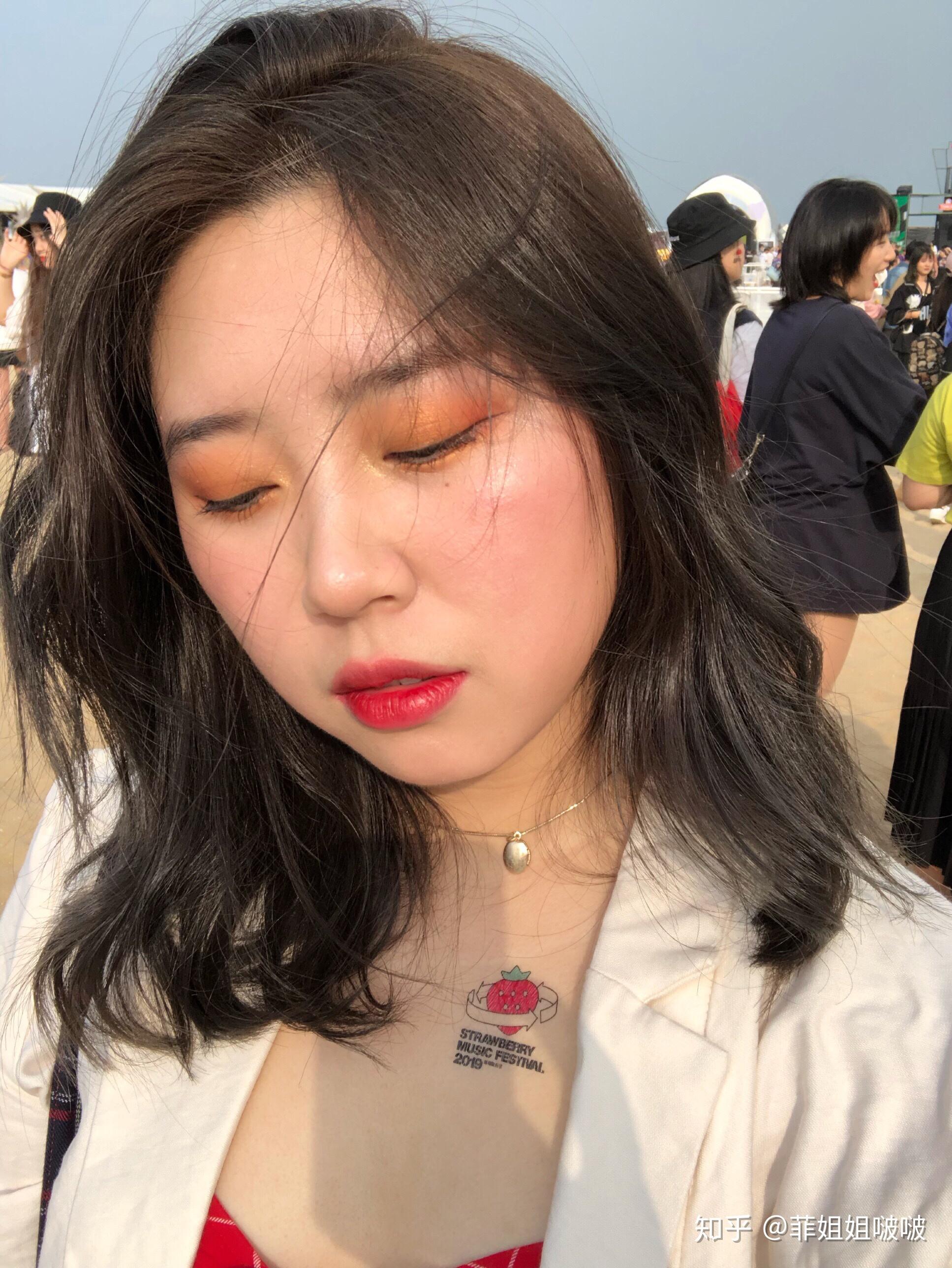 怎么看待发相机自拍原图的女生? - 知乎