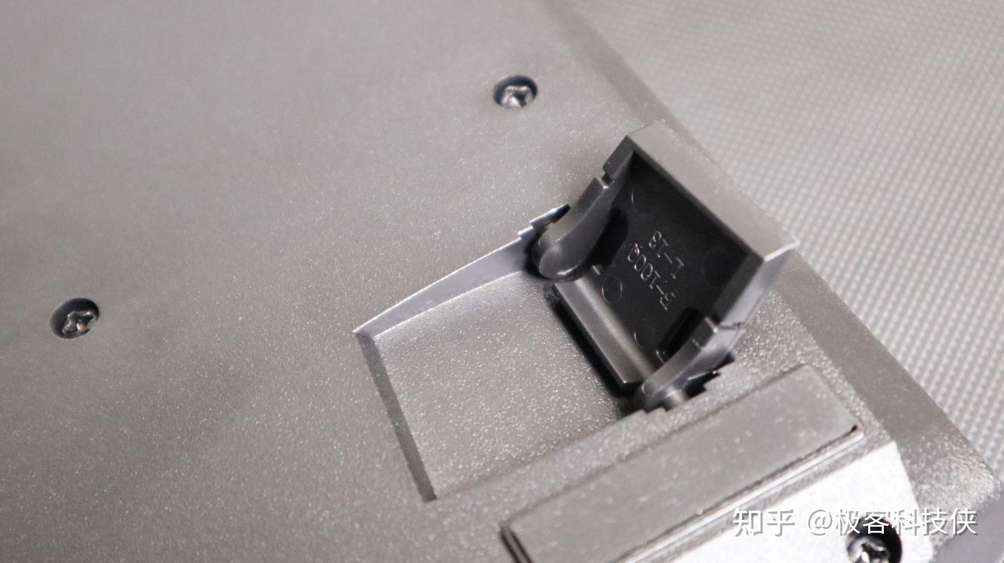 实力与酷炫兼具，血手幽灵 B930电竞机械键盘体验 - 知乎