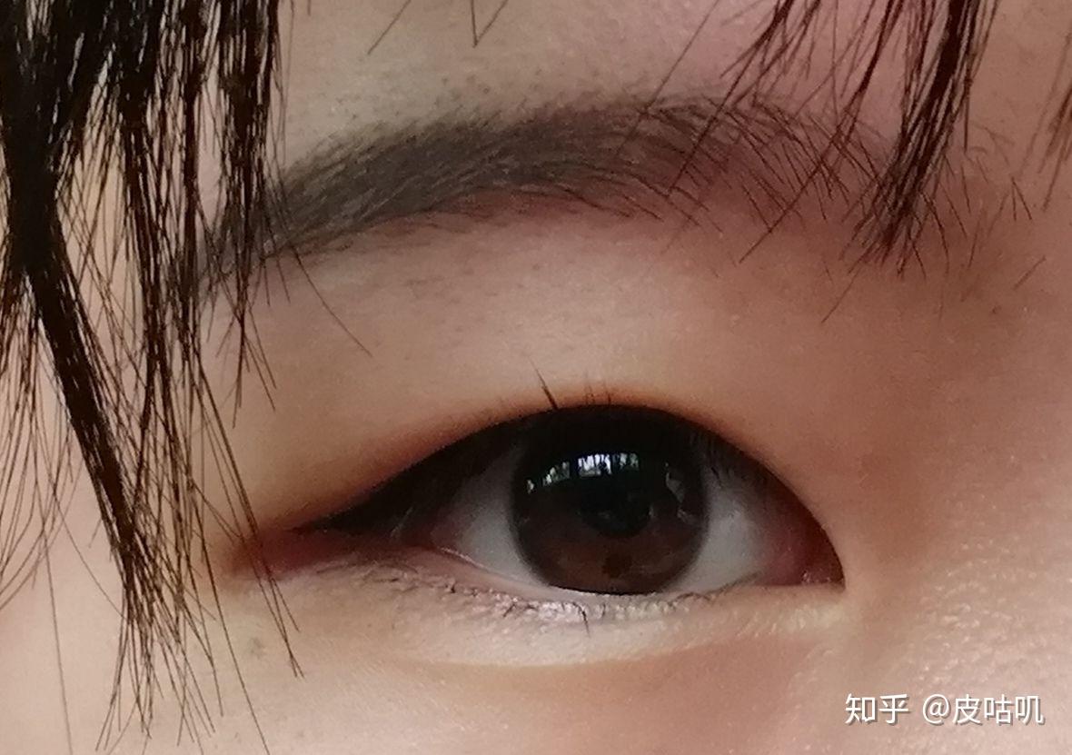知乎有妹有同眼尾沟深长的妹子鸭感觉眼妆好难画想问问有类似情况的